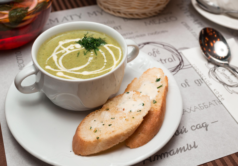 Суп-крем из брокколи со сливками