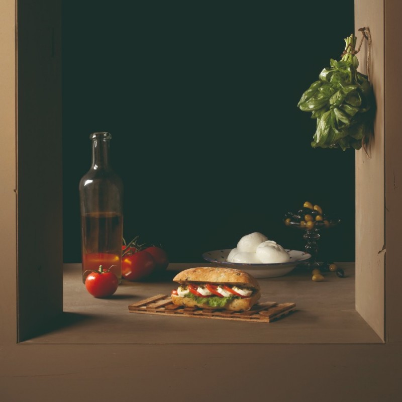 Сэндвич Томат-моцарелла